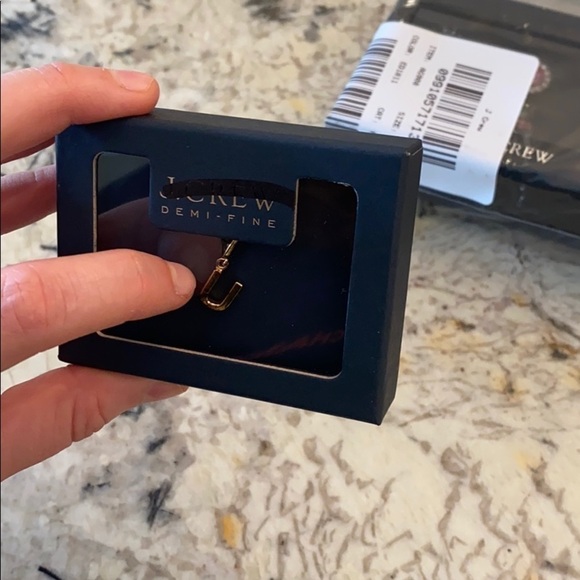 Jcrew Demi fine “U” alphabet charm K6531 - Picture 2 of 2